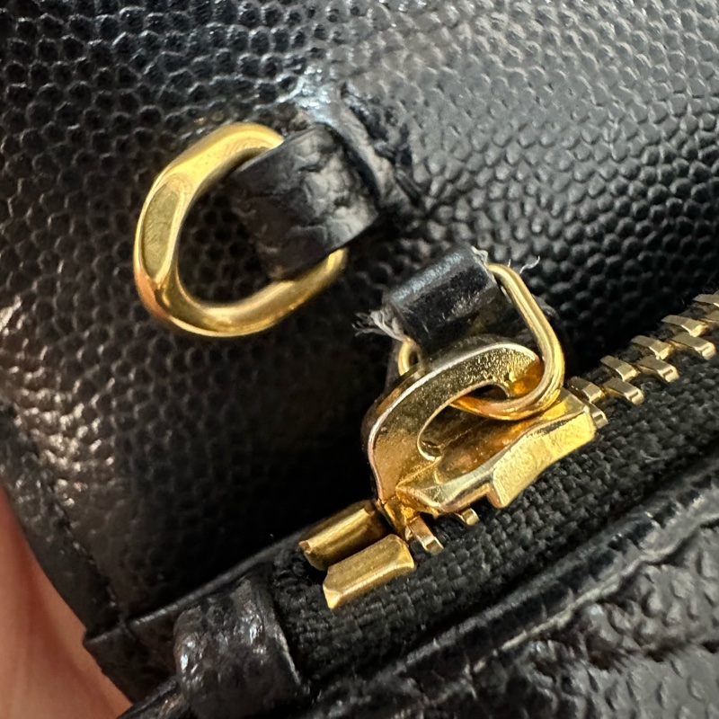 YSL 393953 黑魚子醬金釦woc Kate 斜背包-20