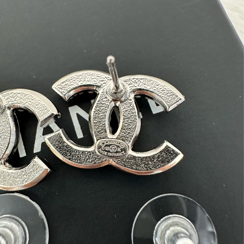 Chanel 水鑽珍珠LOGO針式耳環-3