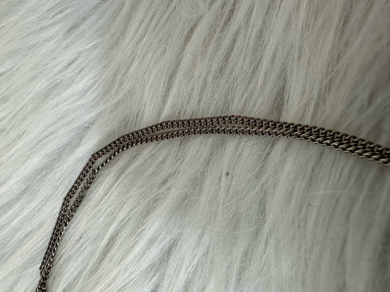 Chanel 銀色雙C水鑽項鍊-12