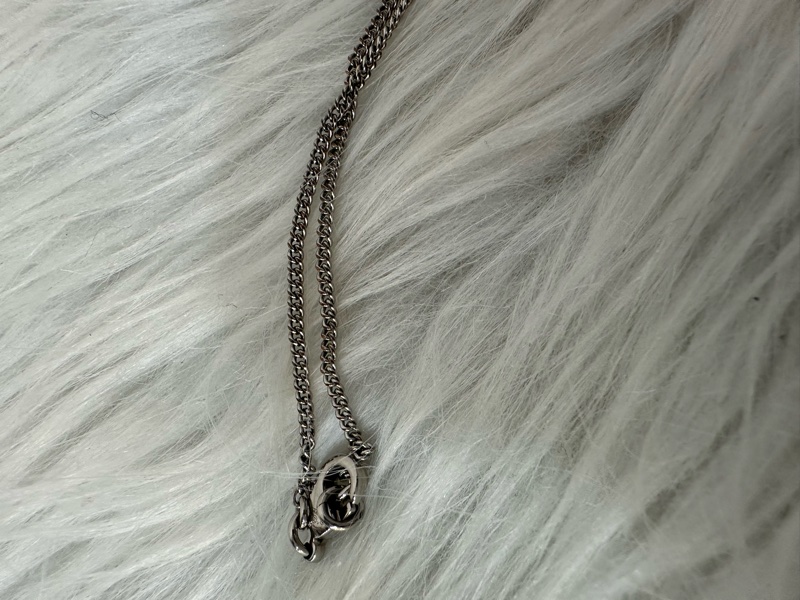 Chanel 銀色雙C水鑽項鍊-14