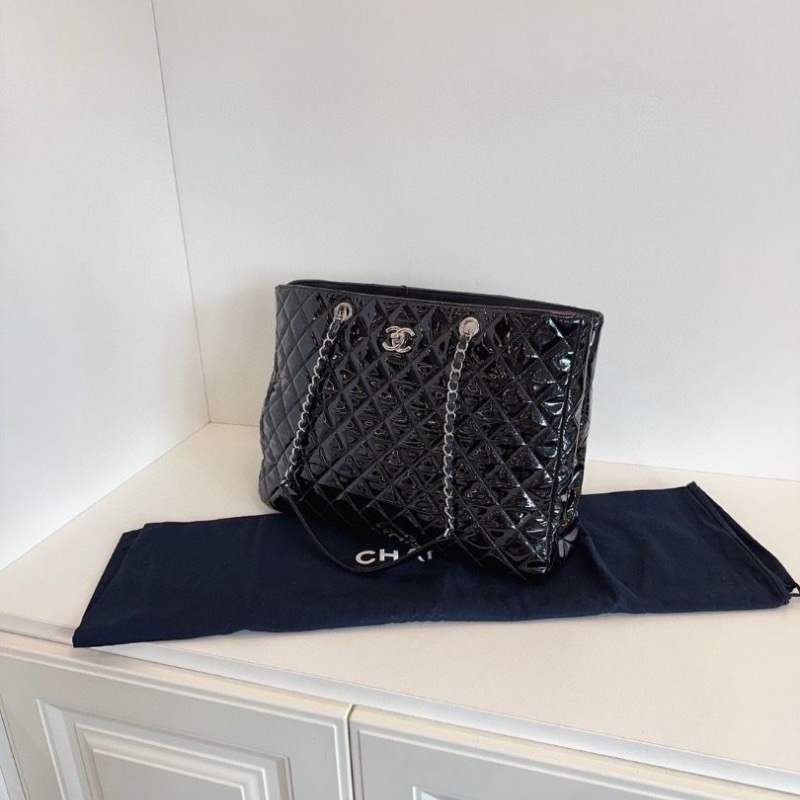 Chanel黑銀漆皮 tote托特 35*26*11cm 98新配件塵袋保卡-3