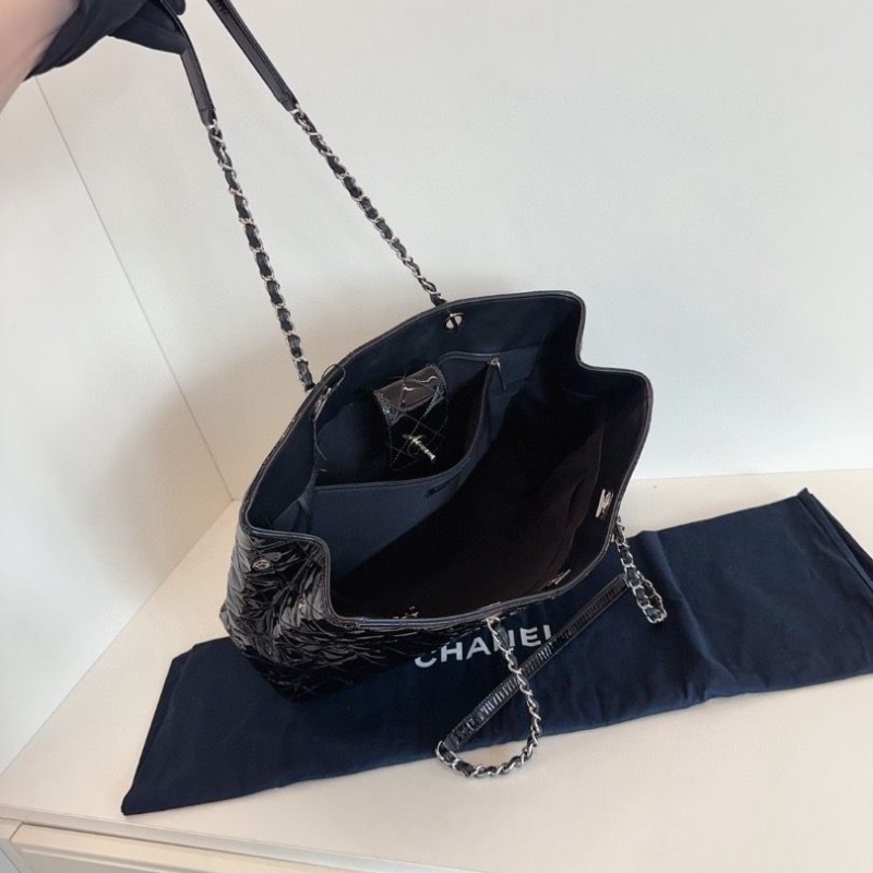 Chanel黑銀漆皮 tote托特 35*26*11cm 98新配件塵袋保卡-4