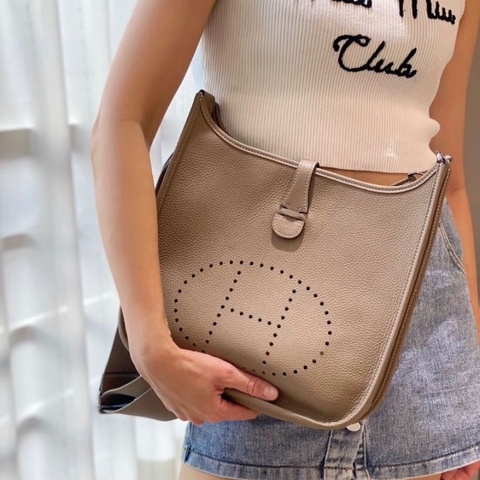 HERMES 瀝青灰銀扣肩背斜背包29*30*9 98新配件塵袋