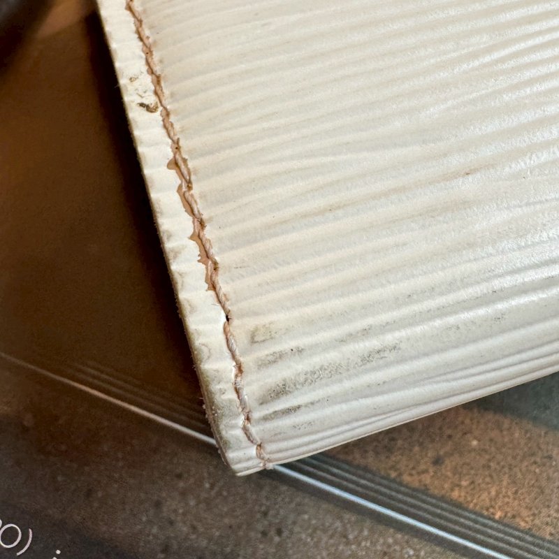 ✨東西全配 LV 米白耐刮雙層拉鍊長夾-7