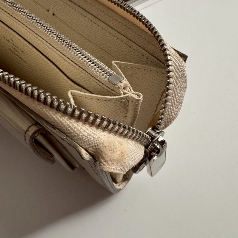 ✨東西全配 LV 米白耐刮雙層拉鍊長夾-13