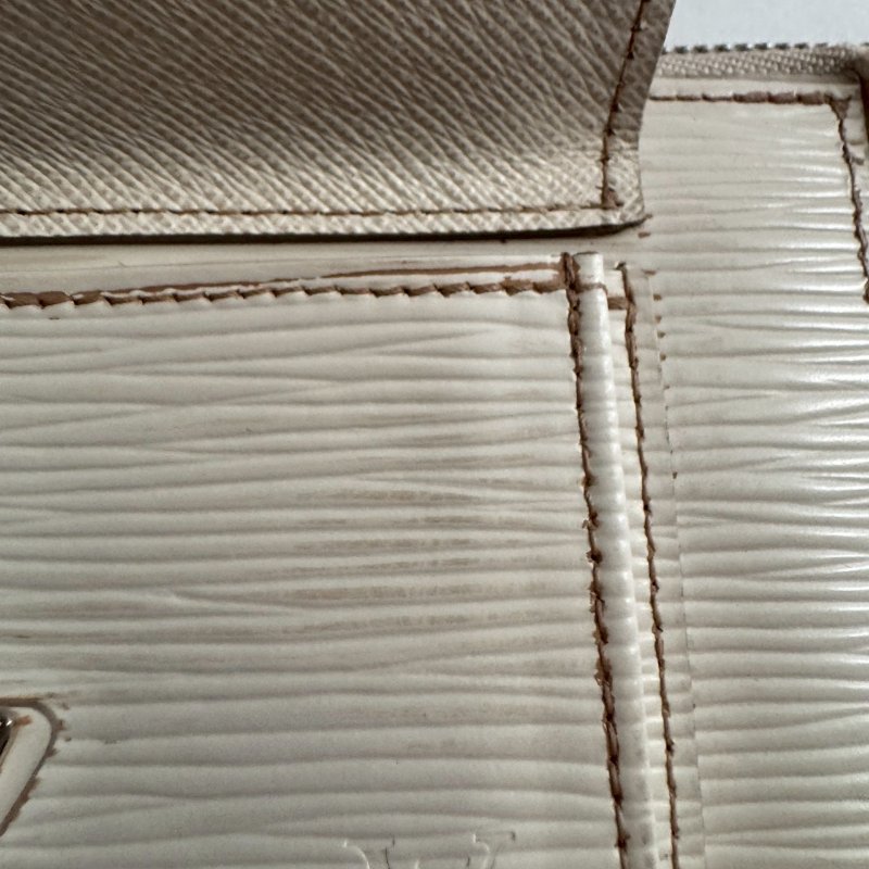 ✨東西全配 LV 米白耐刮雙層拉鍊長夾-16