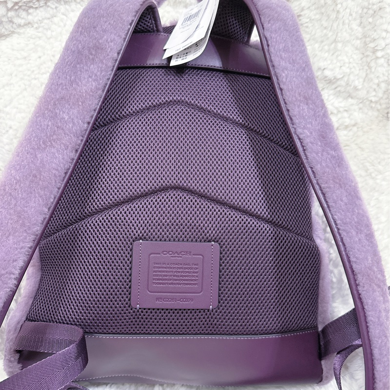 全新 coach紫色毛絨後背包-34