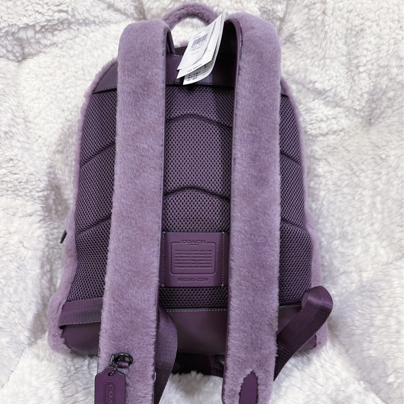 全新 coach紫色毛絨後背包-35