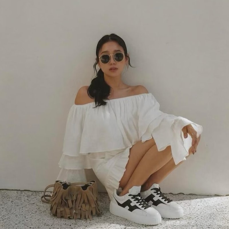 Hogan 女款 H-Stripes 光滑皮革6公分厚底餅乾運動鞋 白配黑色 EU35/36/37/38/39-4