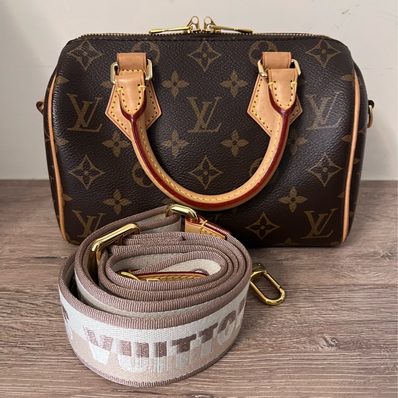 ✨Louis Vuitton✨ Speedy20老花款奶茶寬肩帶-0