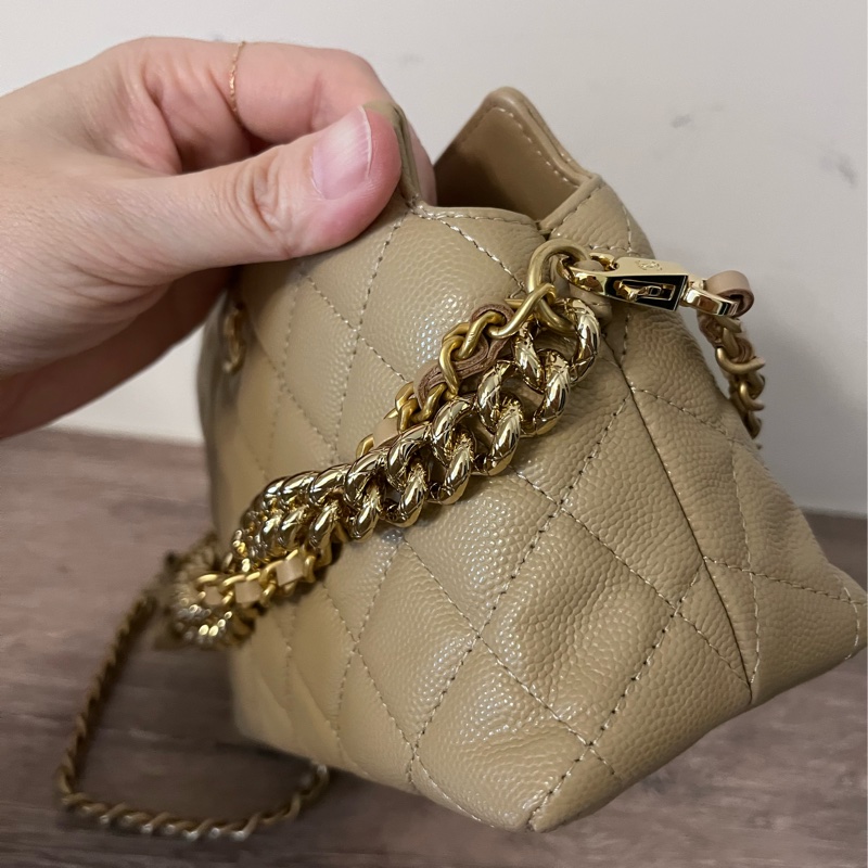 ✨Chanel✨奶茶色荔枝牛皮手提包-8