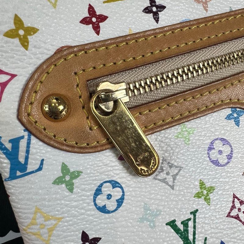 LV M60027 白三彩POUCH手拿包-7