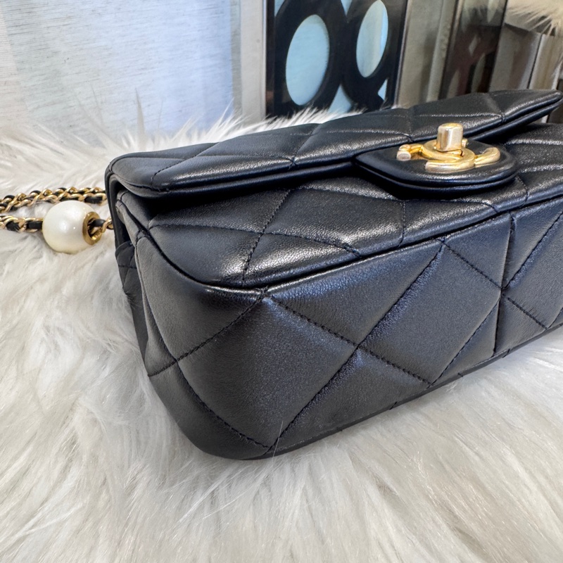 [櫃價20萬］Chanel CF20 大Mini 黑羊皮珍珠調節釦 芯片款 近全新-5