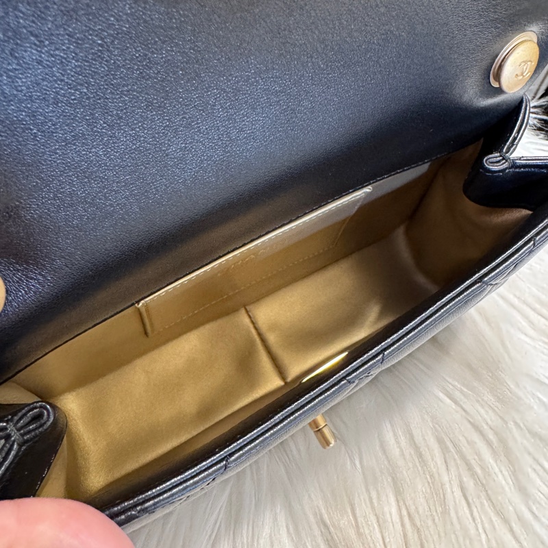 [櫃價20萬］Chanel CF20 大Mini 黑羊皮珍珠調節釦 芯片款 近全新-9