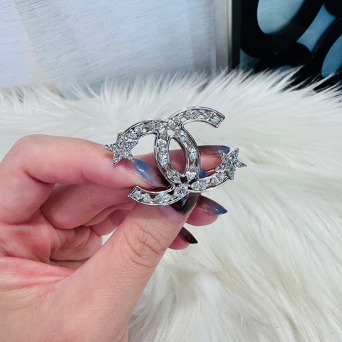 Chanel 銀色星星水鑽胸針 近全新