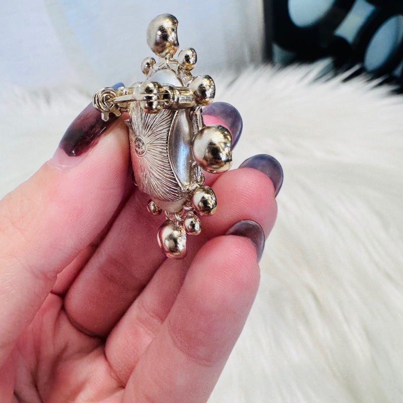 Chanel 淡金珍珠水鑽胸針 近全新-5