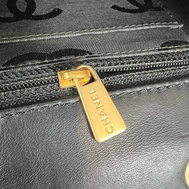 CHANEL 粗縫線CF25牛皮黑 11開-8