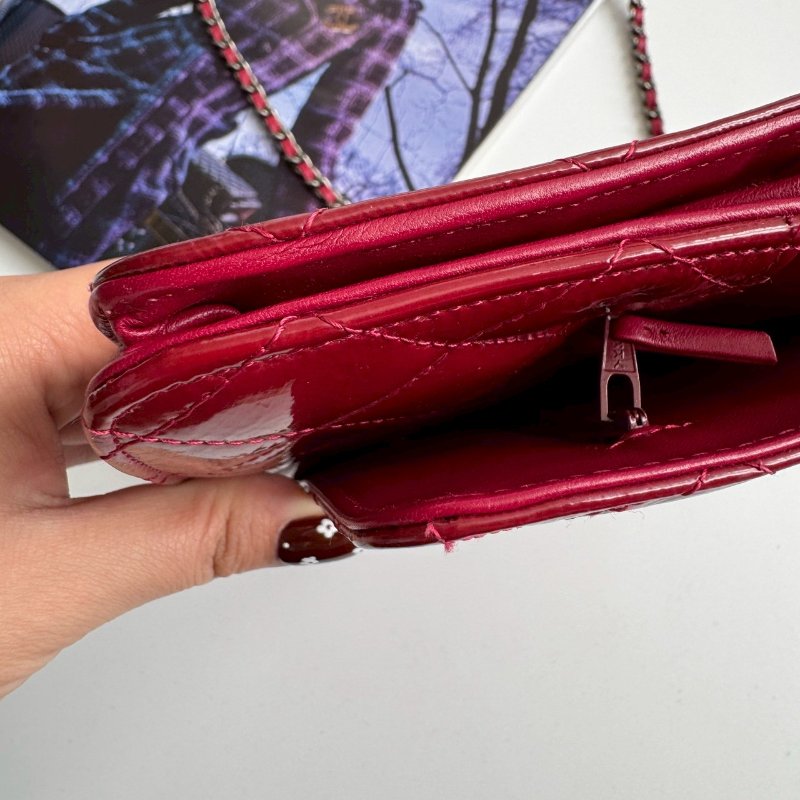 ✨犒賞自己的禮物 Chanel 紅色漆皮2.55復古woc-8