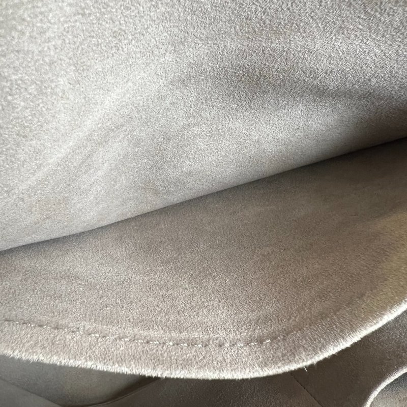 LV M45833/晶片款 斑鳩灰皮革托特包-8