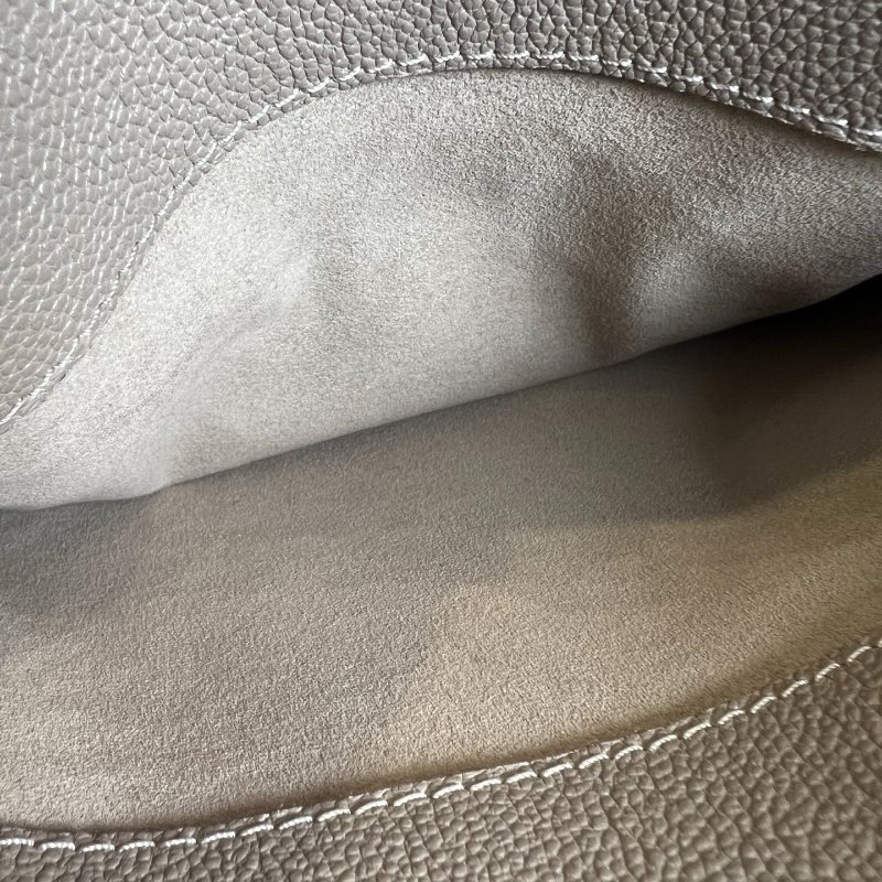 LV M45833/晶片款 斑鳩灰皮革托特包-9