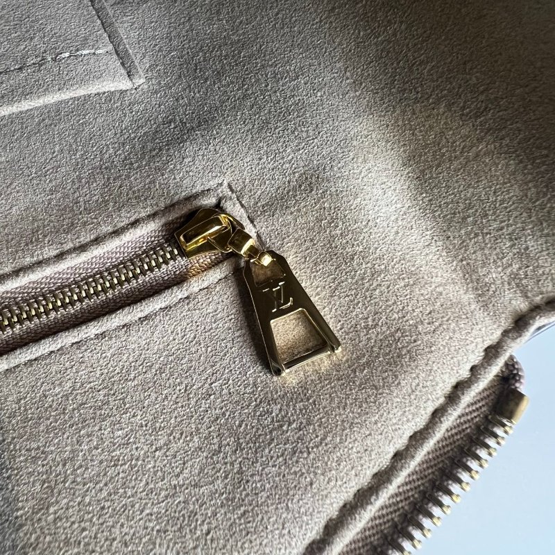 LV M45833/晶片款 斑鳩灰皮革托特包-11