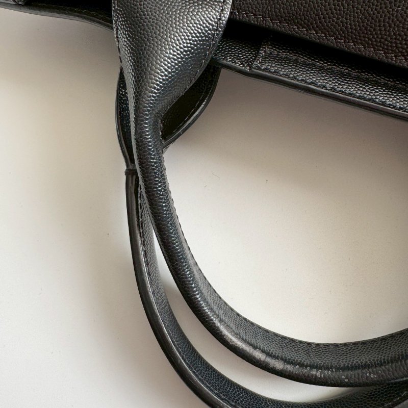 ✨容量超大 Chanel 黑色卯釘銀字母手提肩背沙灘包 購物包-14