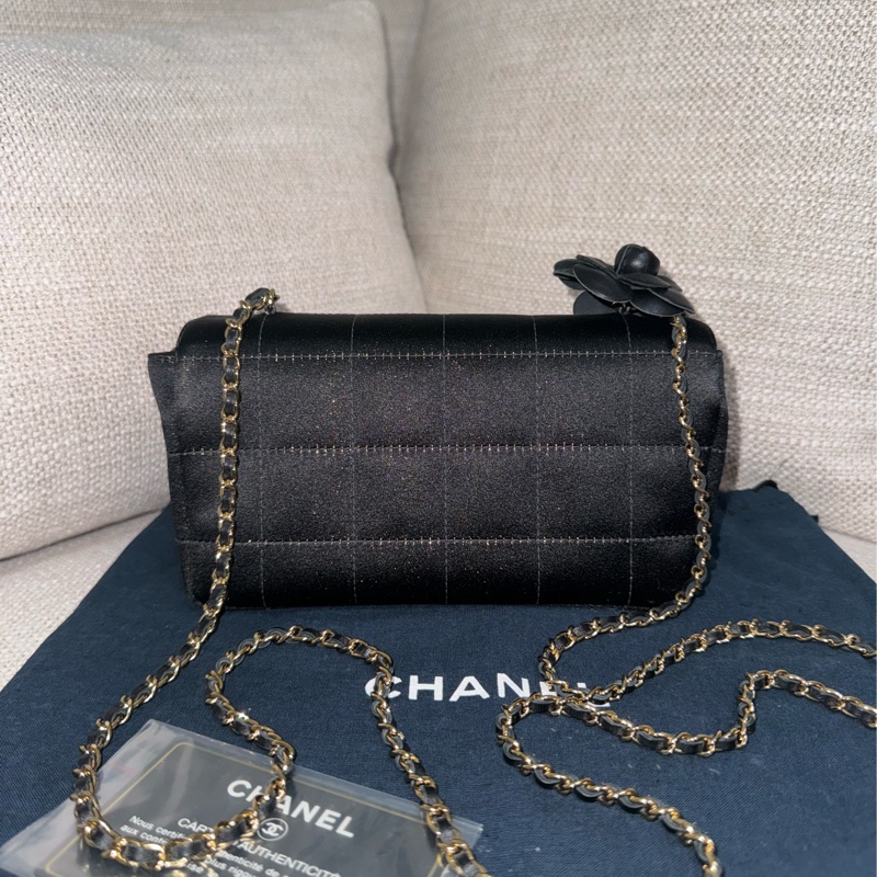 新上架❤️‍🔥藏家級🖤Chanel Vintage🖤山茶花黑色緞面冰格CF小包/香奈兒山茶花cf-13