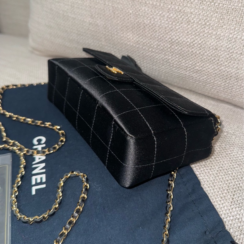 新上架❤️‍🔥藏家級🖤Chanel Vintage🖤山茶花黑色緞面冰格CF小包/香奈兒山茶花cf-19