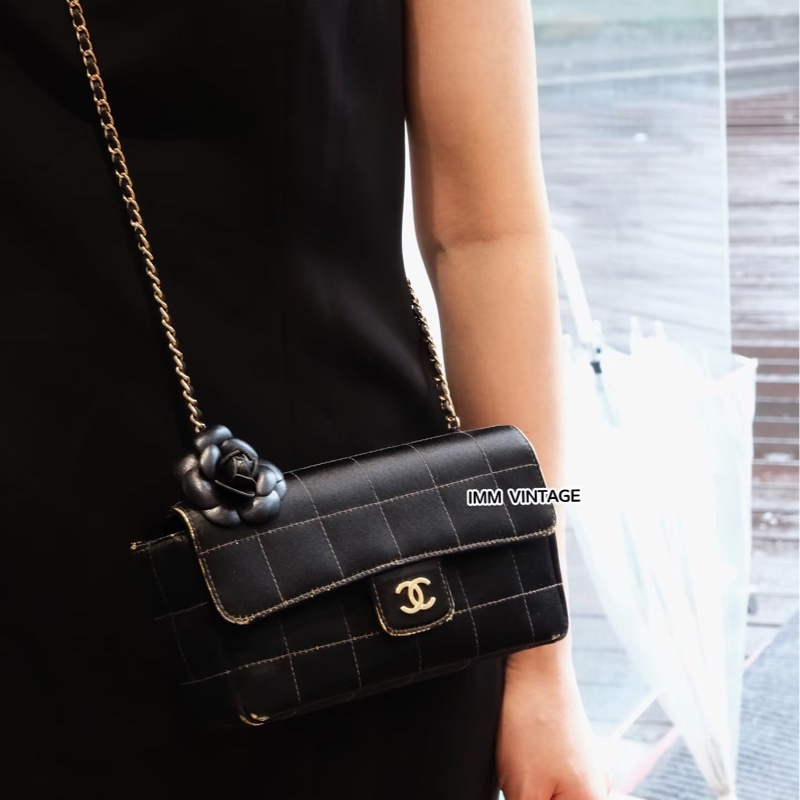 新上架❤️‍🔥藏家級🖤Chanel Vintage🖤山茶花黑色緞面冰格CF小包/香奈兒山茶花cf-7