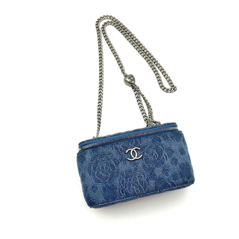 CHANEL丹寧牛仔山茶花愛心調節肩背斜背化妝盒子包 16*9*8 98新配件塵袋-3