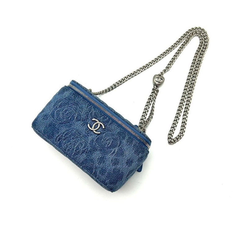 CHANEL丹寧牛仔山茶花愛心調節肩背斜背化妝盒子包 16*9*8 98新配件塵袋-5
