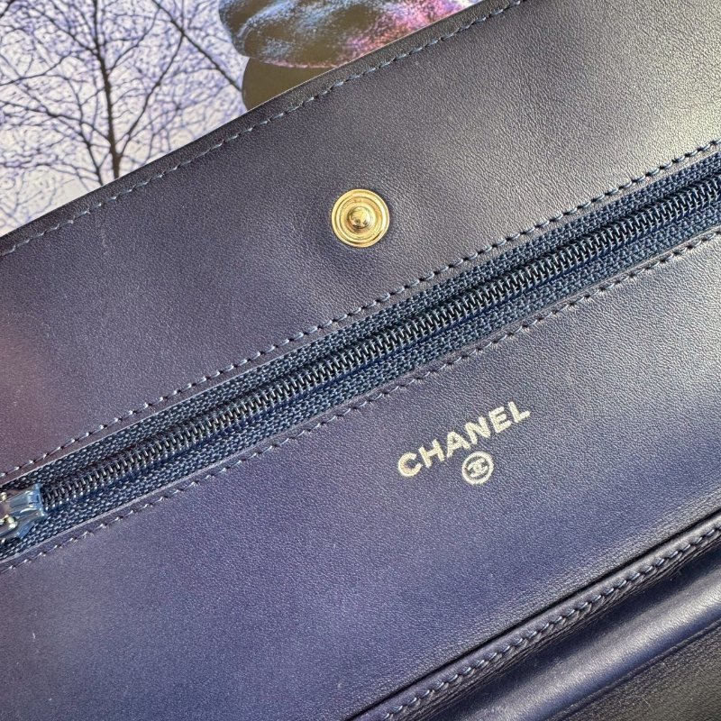 😍特殊色 Chanel 藍莓色大雙C羊皮菱格紋WOC-8
