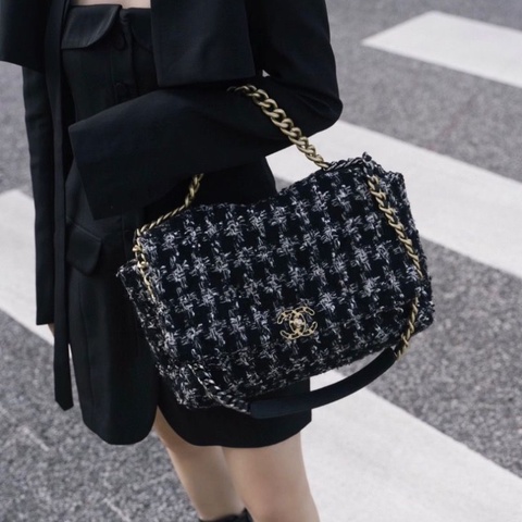 CHANEL 19bagmaxi黑白 千鳥格毛呢手提肩背斜背包37*24*12 98新配件塵袋