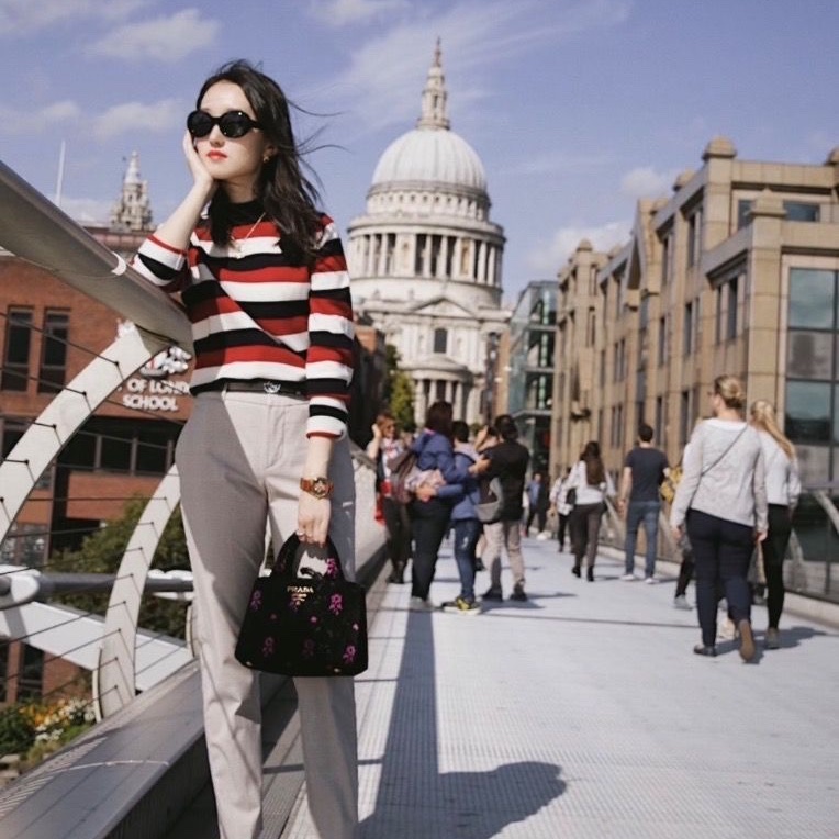 PRADA 黑色底配粉色花紋毛絨托特包22*15*13 98新配件塵袋-0