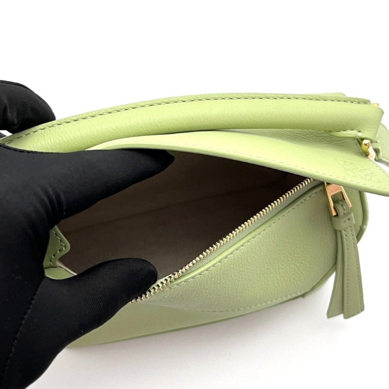 LOEWE 酪梨綠金扣Puzzle mini17*11*7.5 98新配件塵袋-5