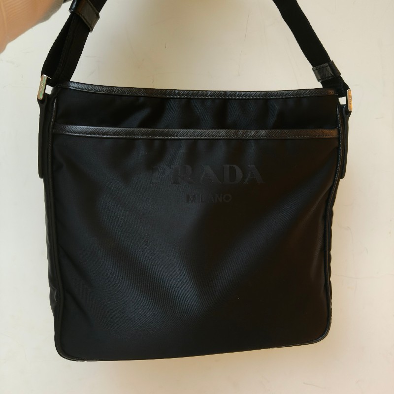 【🐴馬上下單最優惠】🧧限時降價至2/11（原$18800）【8成新】㊣✨PRADA✨（附防塵袋）普拉達 黑色 帆布 皮革 口袋 雙面 郵差包 肩背包 斜背包 /二手包/二手精品🌳二手樹屋🌳-4