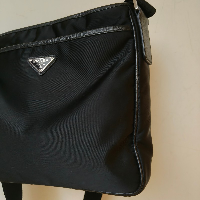 【🐴馬上下單最優惠】🧧限時降價至2/11（原$18800）【8成新】㊣✨PRADA✨（附防塵袋）普拉達 黑色 帆布 皮革 口袋 雙面 郵差包 肩背包 斜背包 /二手包/二手精品🌳二手樹屋🌳-15