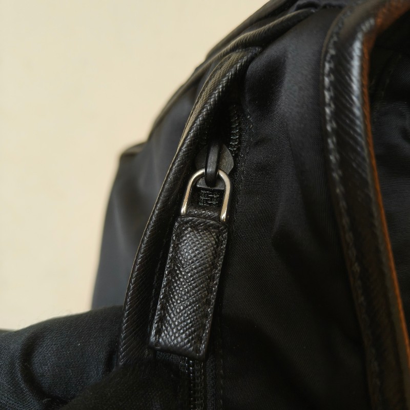 【🐴馬上下單最優惠】🧧限時降價至2/11（原$18800）【8成新】㊣✨PRADA✨（附防塵袋）普拉達 黑色 帆布 皮革 口袋 雙面 郵差包 肩背包 斜背包 /二手包/二手精品🌳二手樹屋🌳-26