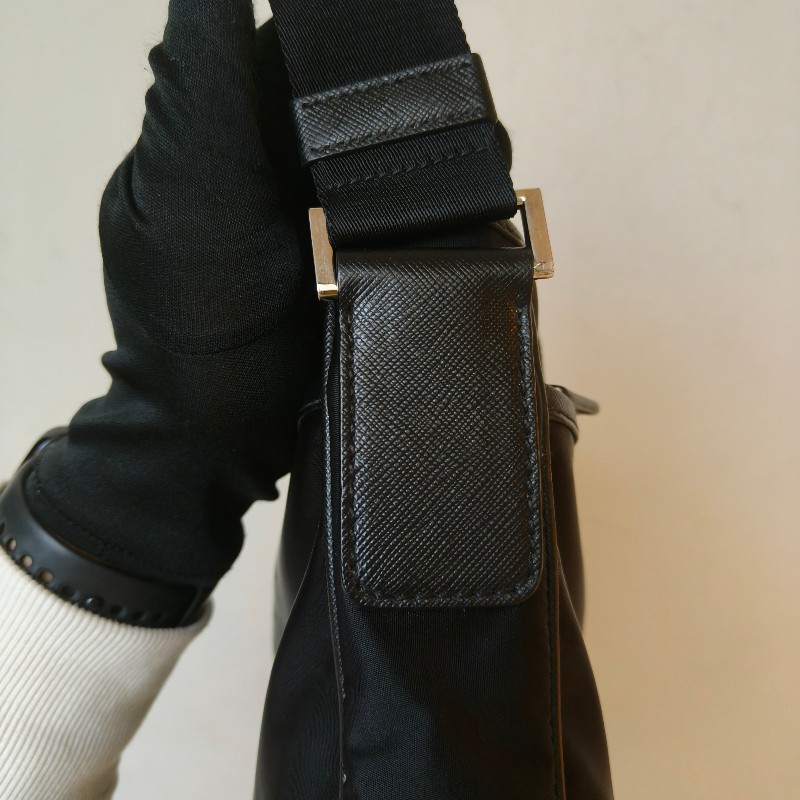 【🐴馬上下單最優惠】🧧限時降價至2/11（原$18800）【8成新】㊣✨PRADA✨（附防塵袋）普拉達 黑色 帆布 皮革 口袋 雙面 郵差包 肩背包 斜背包 /二手包/二手精品🌳二手樹屋🌳-28