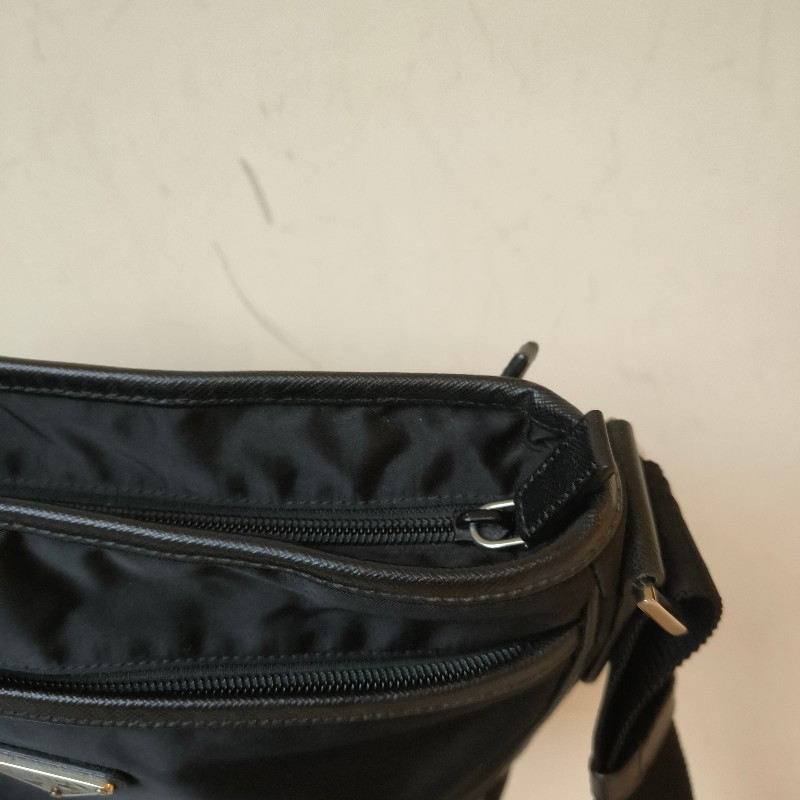 【🐴馬上下單最優惠】🧧限時降價至2/11（原$18800）【8成新】㊣✨PRADA✨（附防塵袋）普拉達 黑色 帆布 皮革 口袋 雙面 郵差包 肩背包 斜背包 /二手包/二手精品🌳二手樹屋🌳-31