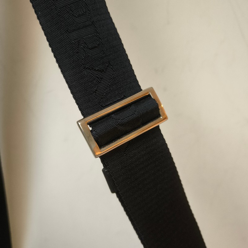 【🐴馬上下單最優惠】🧧限時降價至2/11（原$18800）【8成新】㊣✨PRADA✨（附防塵袋）普拉達 黑色 帆布 皮革 口袋 雙面 郵差包 肩背包 斜背包 /二手包/二手精品🌳二手樹屋🌳-35