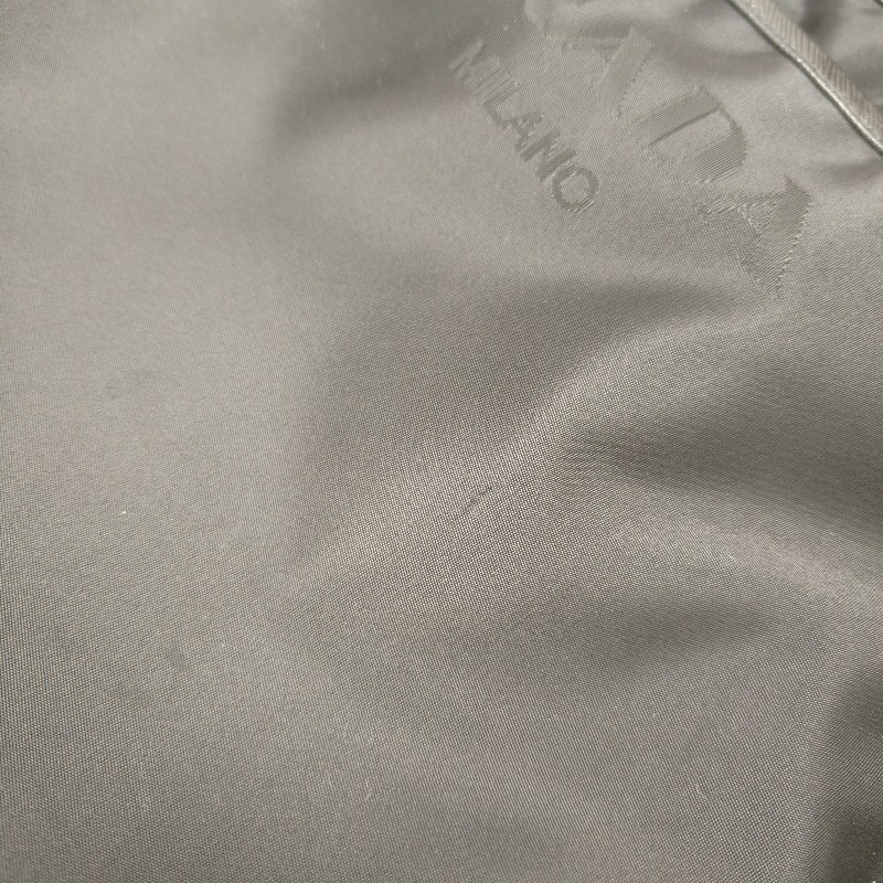 ✈️老闆出國不在‼️狂降甜價至4/5(原23800)【8成新】㊣✨PRADA✨(附防塵袋)普拉達 黑色 帆布 皮革 口袋 雙面 郵差包 肩背包 斜背包 /二手包/二手精品🌳二手樹屋🌳-48