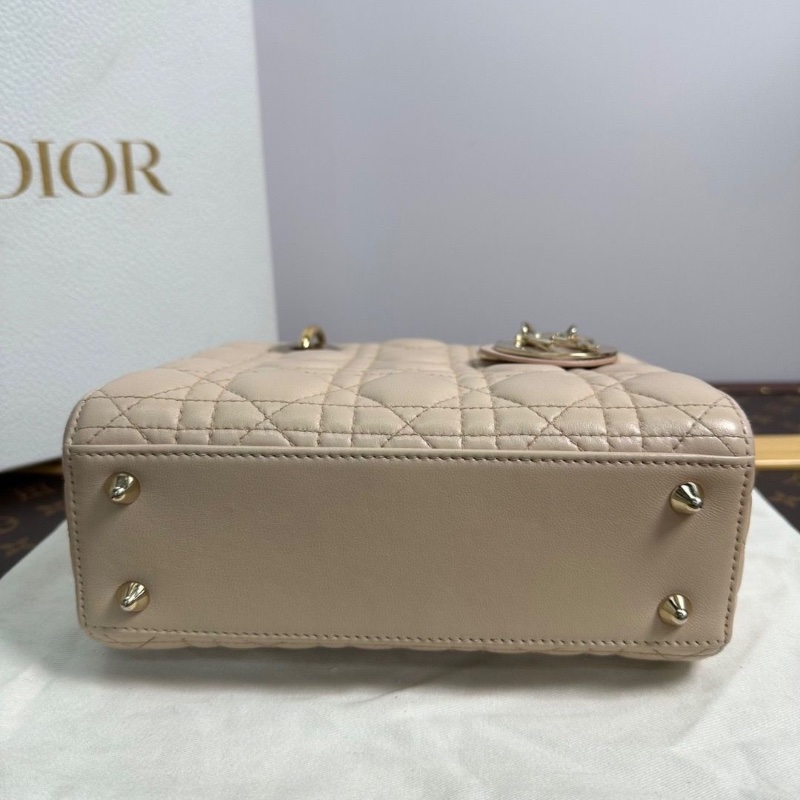 DIOR櫻花粉金黛妃四格徽章 肩帶手提肩背斜背包20*17*8 98新配件盒子 塵袋-4