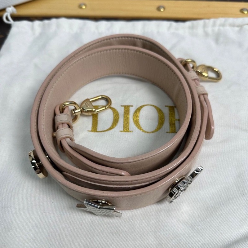 DIOR櫻花粉金黛妃四格徽章 肩帶手提肩背斜背包20*17*8 98新配件盒子 塵袋-6