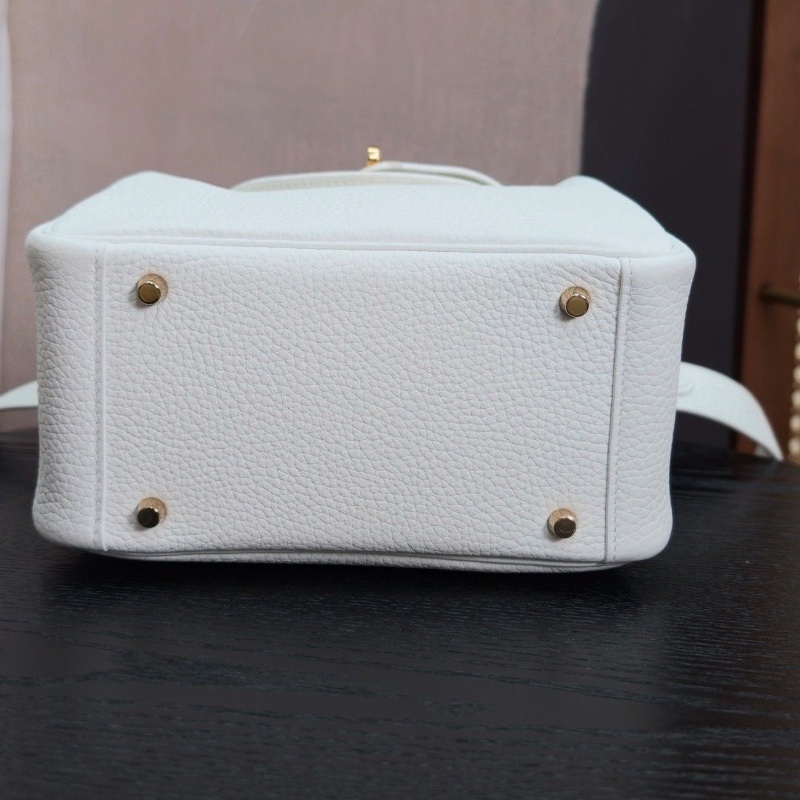 HERMES 新白色金扣mini lindy 手提肩背斜背包18*13*10 99新配件盒子塵袋購證吊牌毛氈布-4