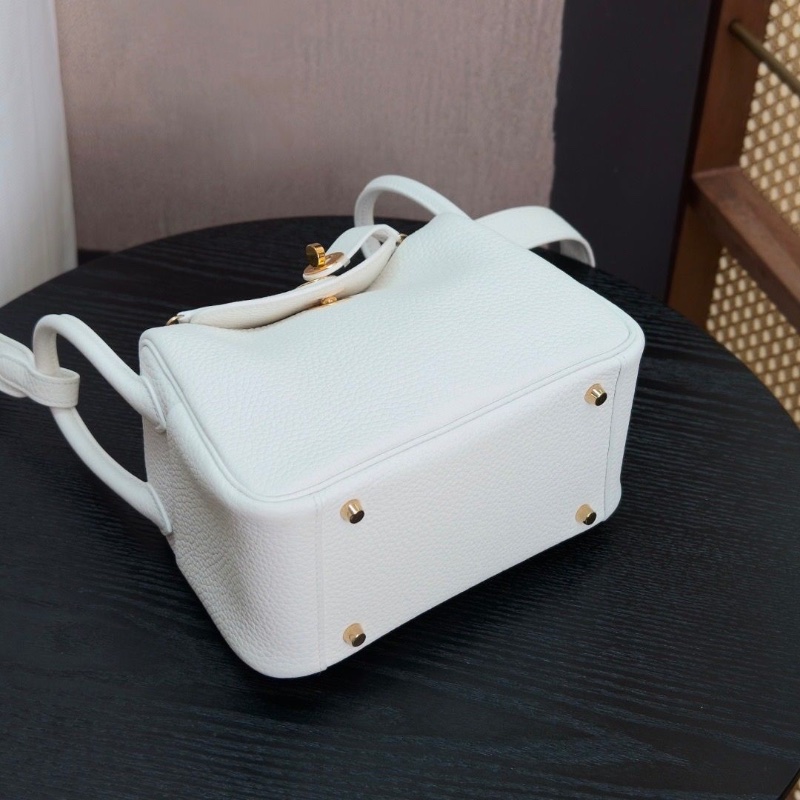 HERMES 新白色金扣mini lindy 手提肩背斜背包18*13*10 99新配件盒子塵袋購證吊牌毛氈布-5