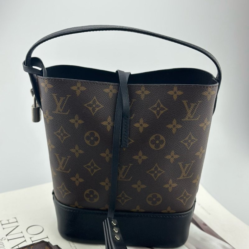 路易威登/Louis Vuitton 老花拼黑流蘇子母水桶包-0