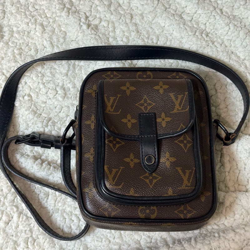 Louis Vuitton 🤎老花拉鍊單肩包/LV 斜背包/側背包/相機包 M69404-0