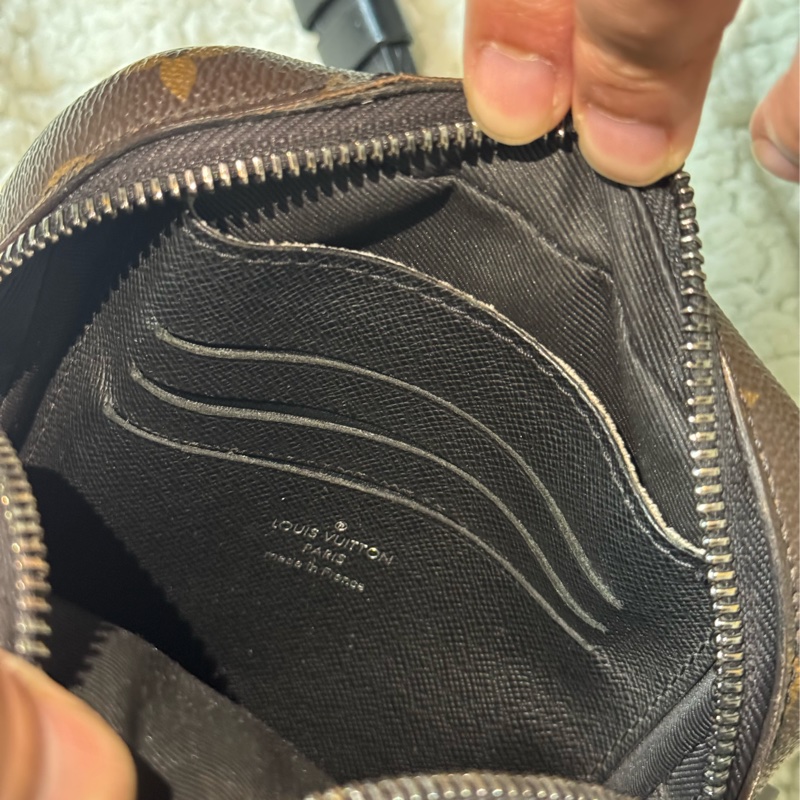 Louis Vuitton 🤎老花拉鍊單肩包/LV 斜背包/側背包/相機包 M69404-33