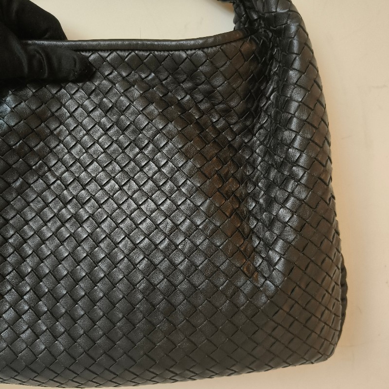 【8成新】㊣✨Bottega Veneta ✨寶緹嘉 BV Hop Bag 羊皮 黑色 編織 手提包 肩背包 腋下包 月牙包 /二手包/二手精品/保證正品🌳二手樹屋🌳-19